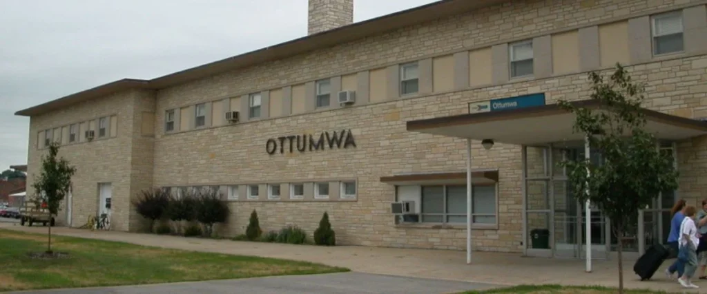 Ottumwa, IA (OTM)